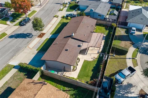 $1,050,000 | 2020 West Willow Avenue, Orange, CA 92868