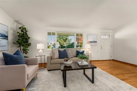 $1,050,000 | 2020 West Willow Avenue, Orange, CA 92868