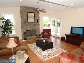 220 Dutton Mill Road West Chester, PA 19382 - Photo 4 of 6 Family Room