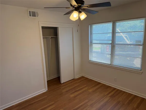 $1,650 | 2800 West Fuller Avenue, Fort Worth, TX 76133