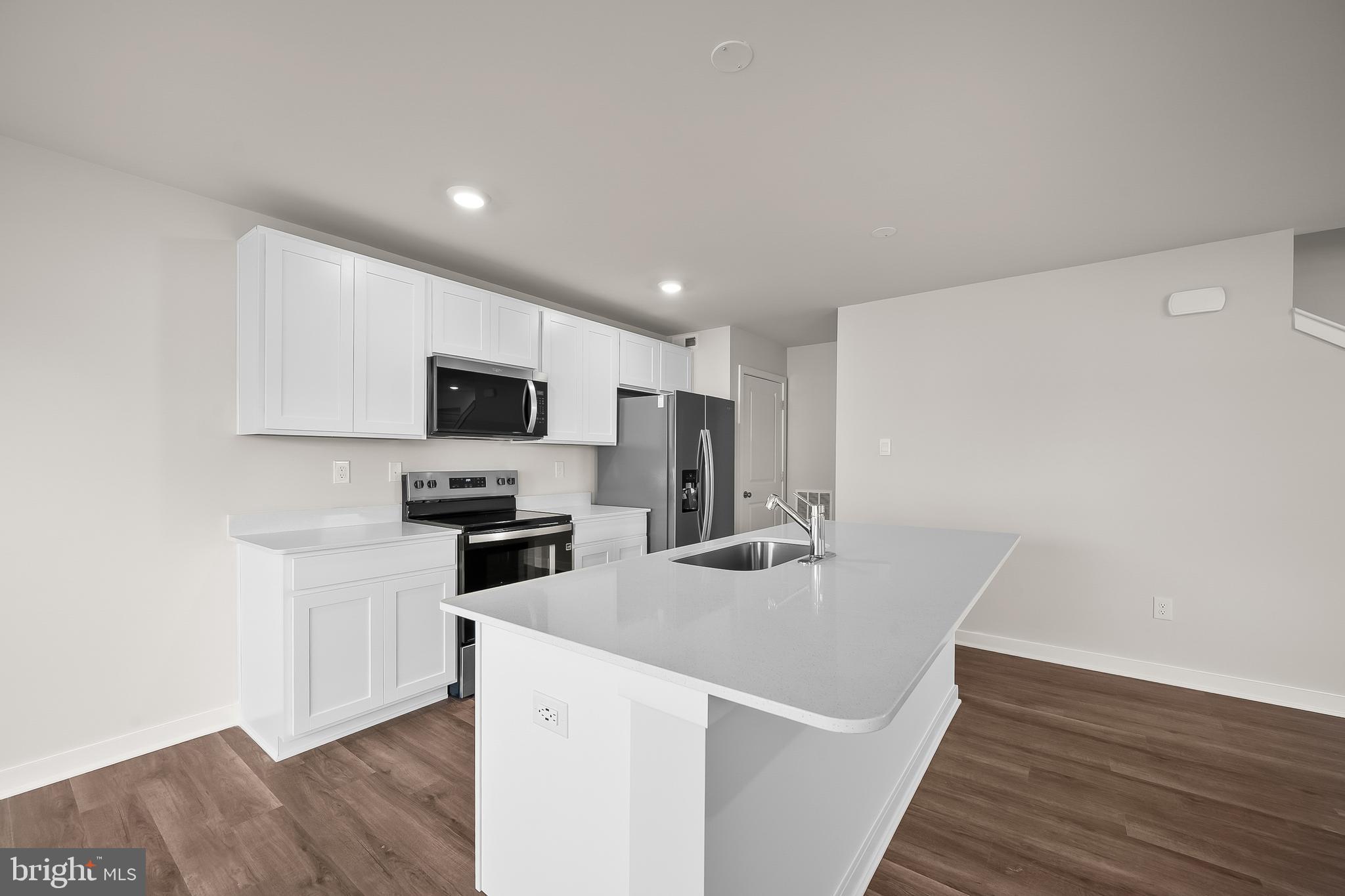 293 Eclipse Street Ranson, WV 25438 - Photo 8 of 39