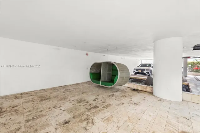 $875,000 | 221 Jefferson Avenue, Unit 4, Miami Beach, FL 33139