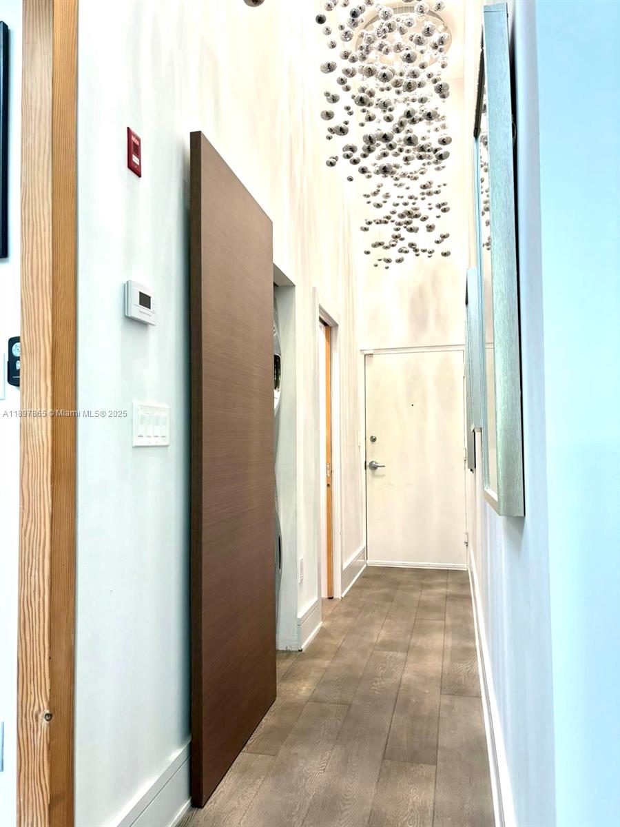 221 Jefferson Avenue, Unit 4 Miami Beach, FL 33139 - Photo 10 of 34 a view of a bathroom