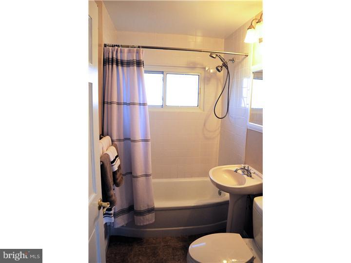 9230 Academy Road Philadelphia, PA 19114 - Photo 11 of 12 Gallery Image 11