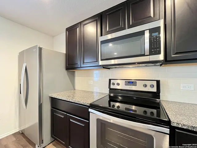 $1,550 | 10823 Airmen Drive, Converse, TX 78109