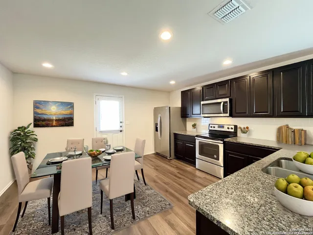 $1,550 | 10823 Airmen Drive, Converse, TX 78109