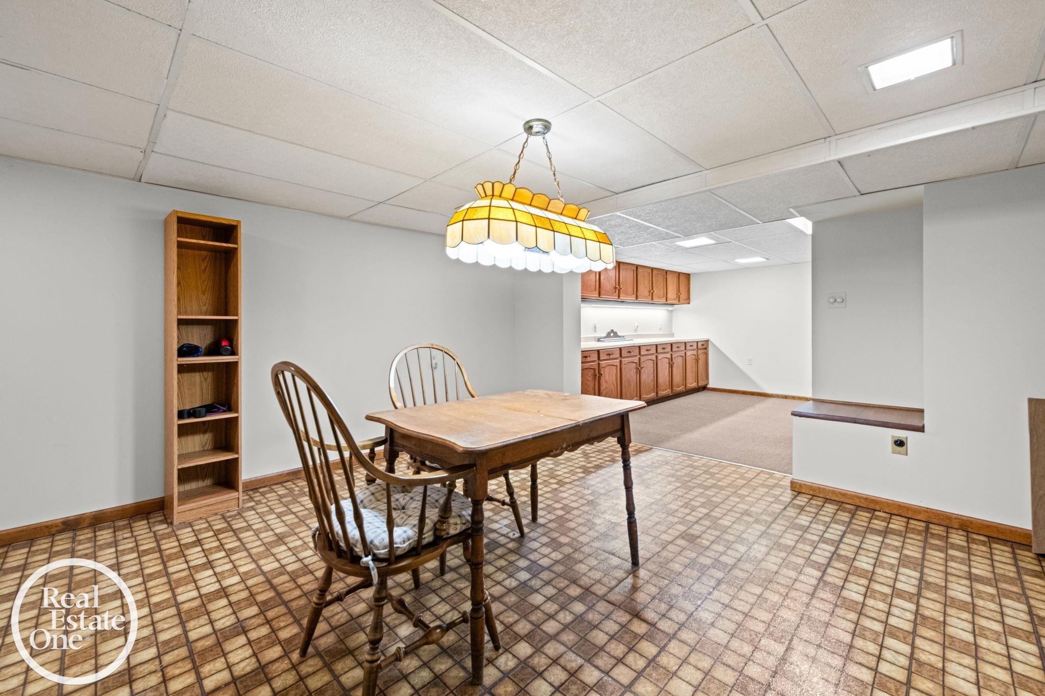 1196 Hawthorne Road Grosse Pointe, MI 48236 - Photo 22 of 40 Gallery Image 22
