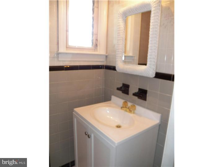 227 Brookhaven Road Brookhaven, PA 19015 - Photo 15 of 25 Half Bath