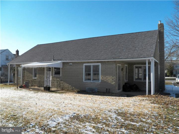 227 Brookhaven Road Brookhaven, PA 19015 - Photo 4 of 25 Exterior Back