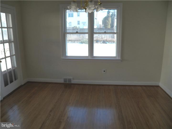227 Brookhaven Road Brookhaven, PA 19015 - Photo 10 of 25 Dining Room