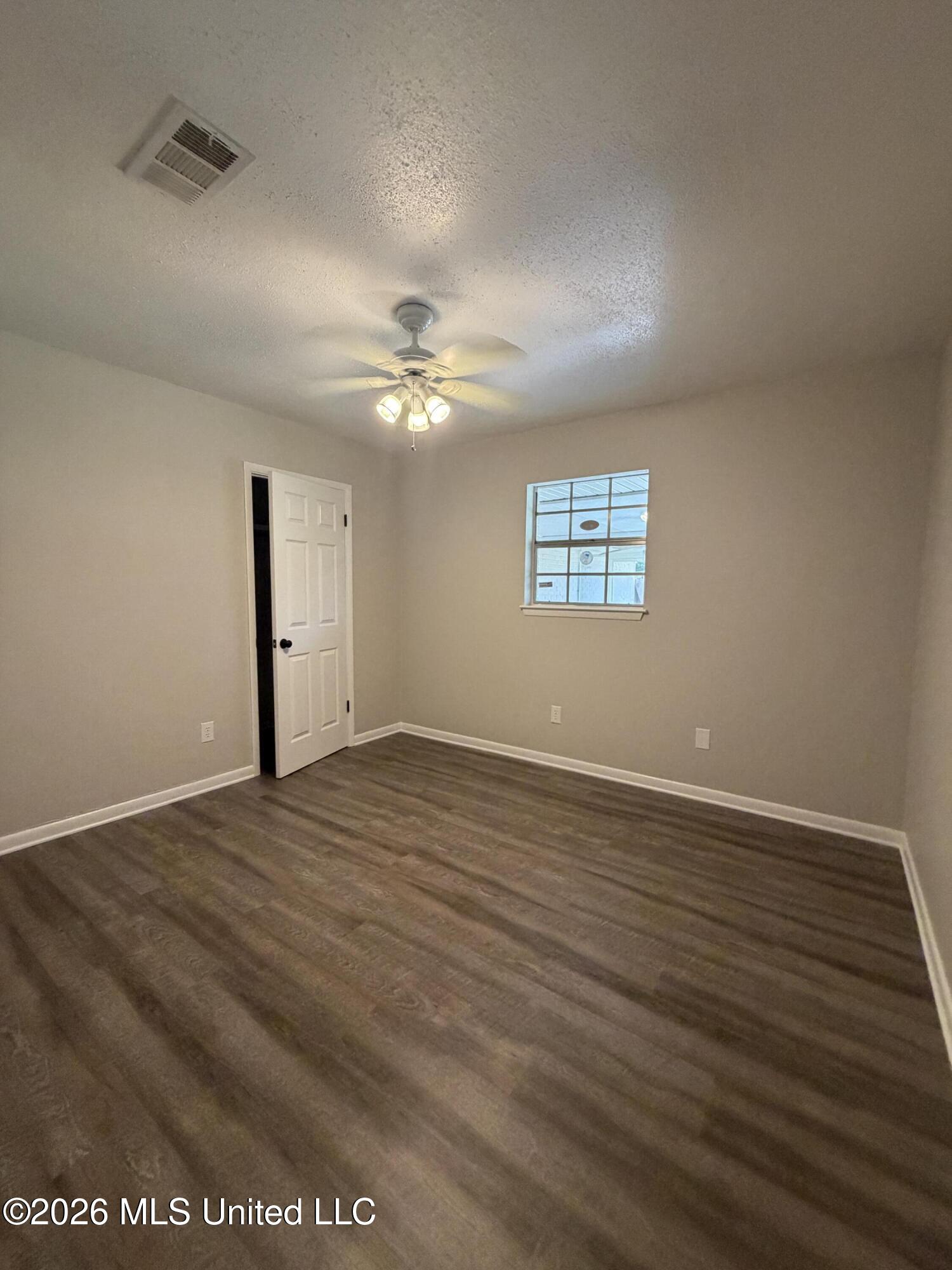 2421 Sunkist Country Club Road Biloxi, MS 39532 - Photo 27 of 36 IMG_2892