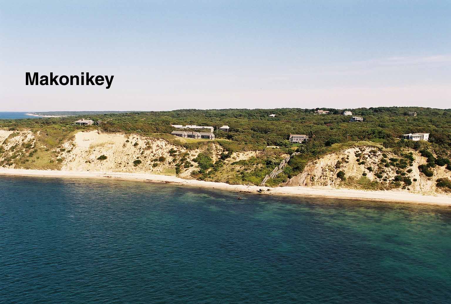 135 Capawock Road West Tisbury, MA 02568 - Photo 12 of 25 a view of an ocean