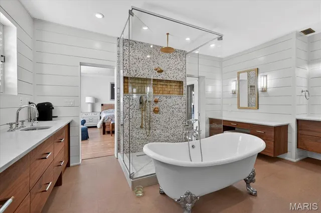 $2,150,000 | 9760 Old Warson Road, St. Louis, MO 63124