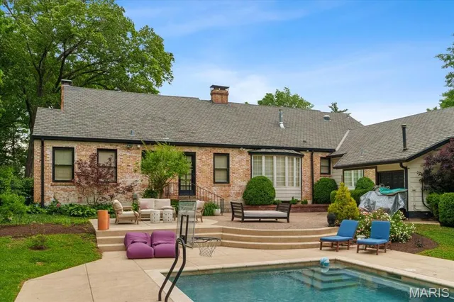 $2,150,000 | 9760 Old Warson Road, St. Louis, MO 63124