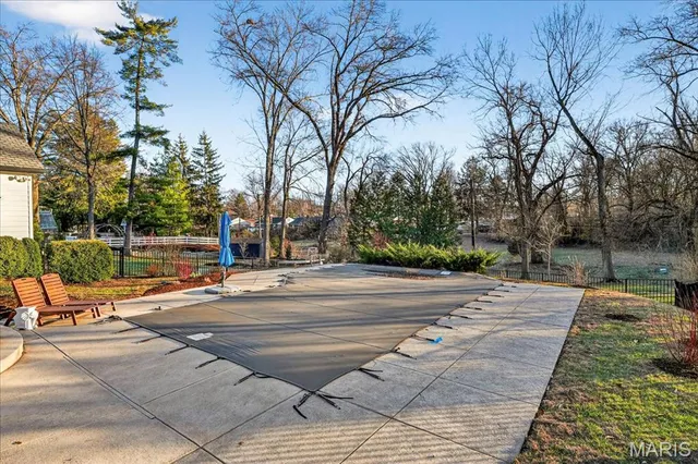 $2,150,000 | 9760 Old Warson Road, St. Louis, MO 63124