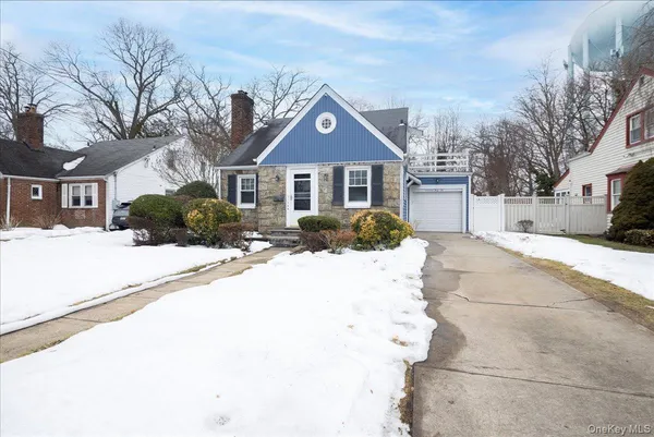 $669,000 | 1746 Rockville Drive, Baldwin, NY 11510