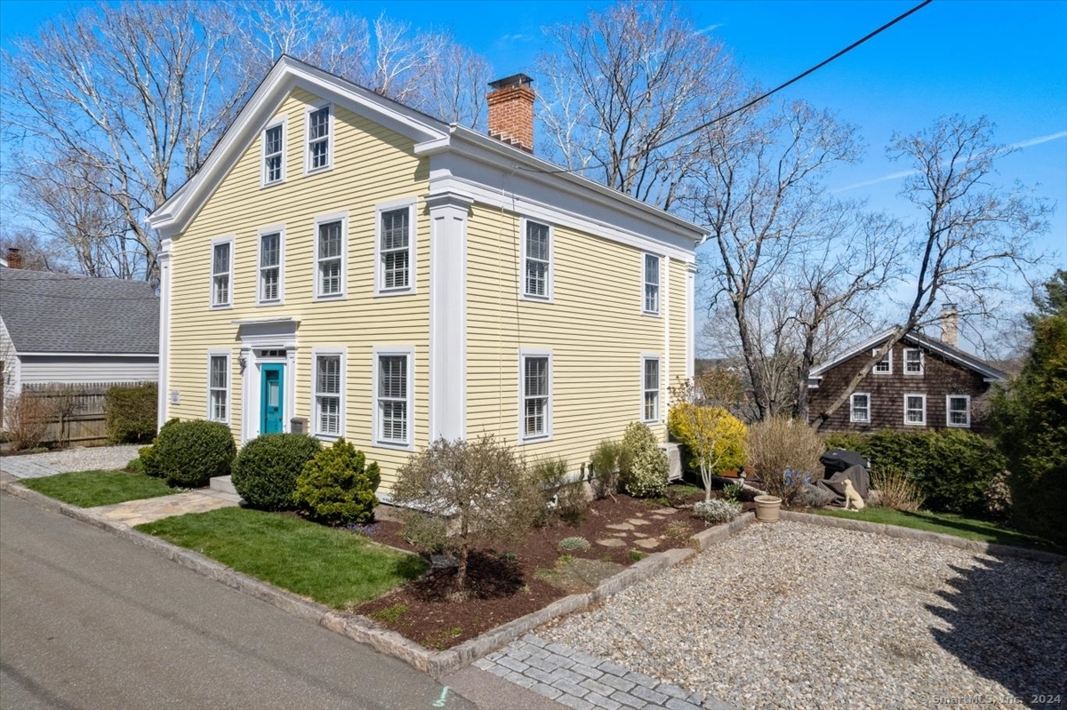 5 Rathbun Place Groton, CT 06355 - Photo 1 of 1