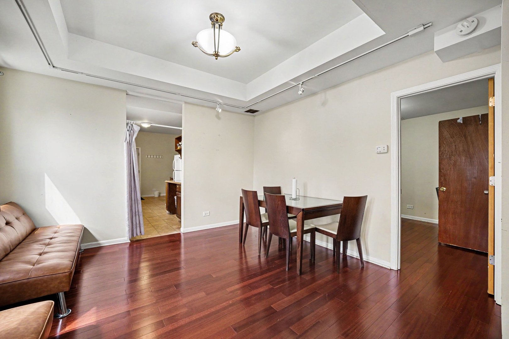 217 Michigan Street Elgin, IL 60120 - Photo 8 of 25