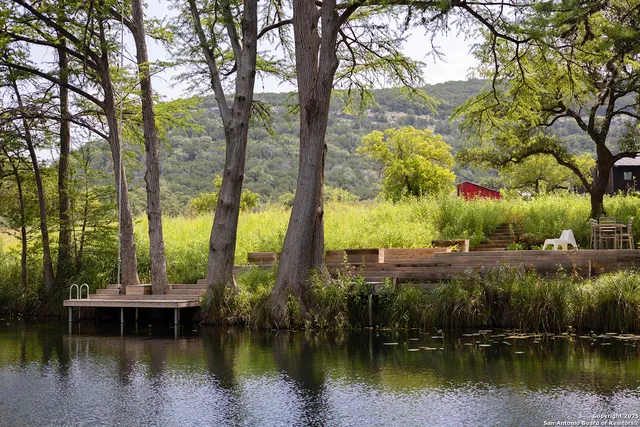 $1,500,000 | 6000 Highway 83, Leakey, TX 78873