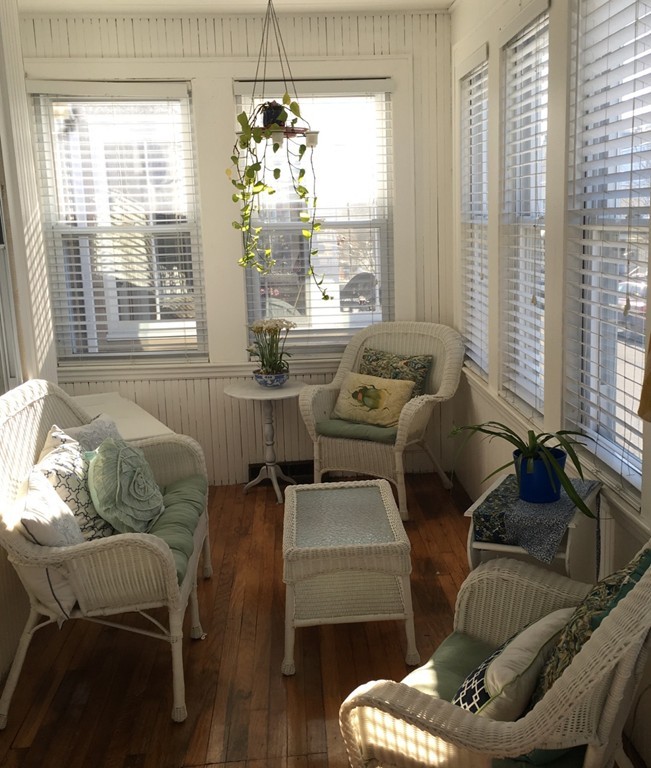 195 Springvale Avenue Everett, MA 02149 - Photo 2 of 20 Gallery Image 2