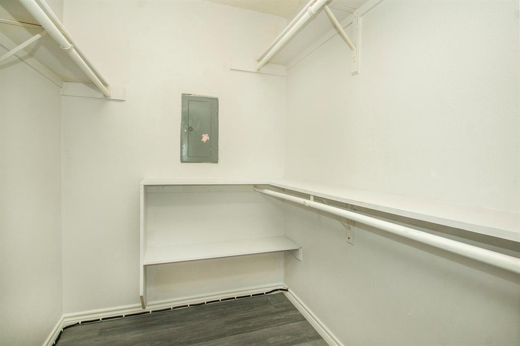 5626 Preston Oaks Road, Unit 9B Dallas, TX 75254 - Photo 14 of 20 a view of an empty room