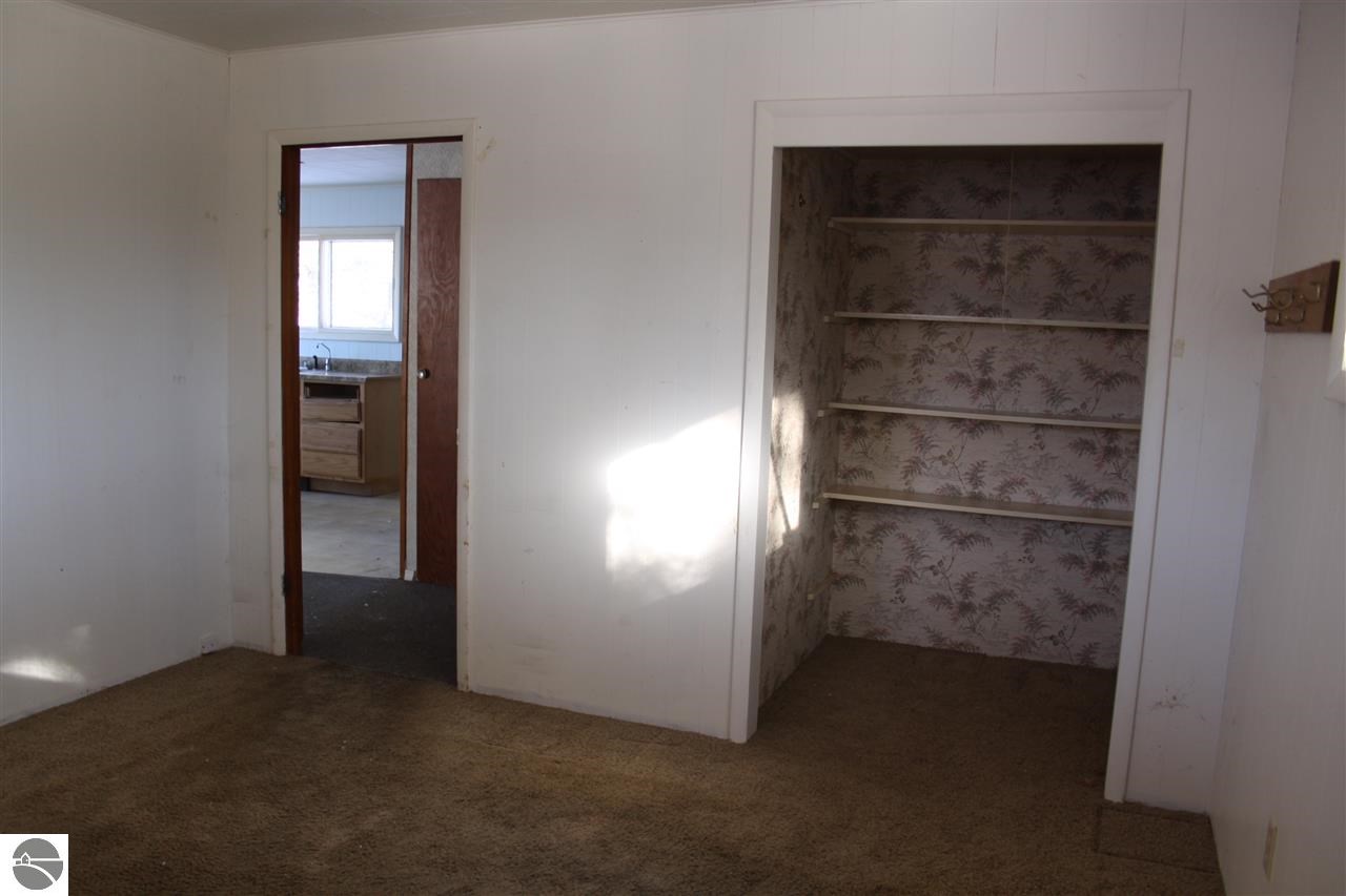 1137 Carlisle Road Traverse City, MI 49696 - Photo 21 of 24 1795412-20.JPG