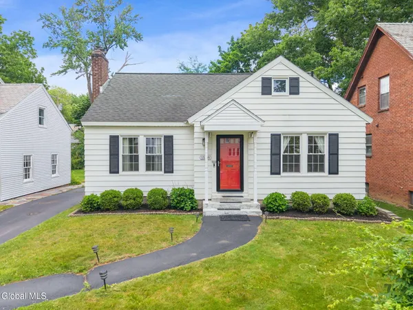 $359,900 | 1548 Myron Street, Niskayuna, NY 12309