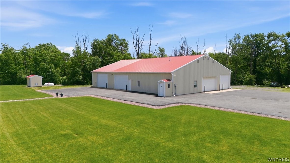6428 Bartz Road Lockport Town, NY 14094 - Photo 3 of 50 4300 sqft Commercial Shop