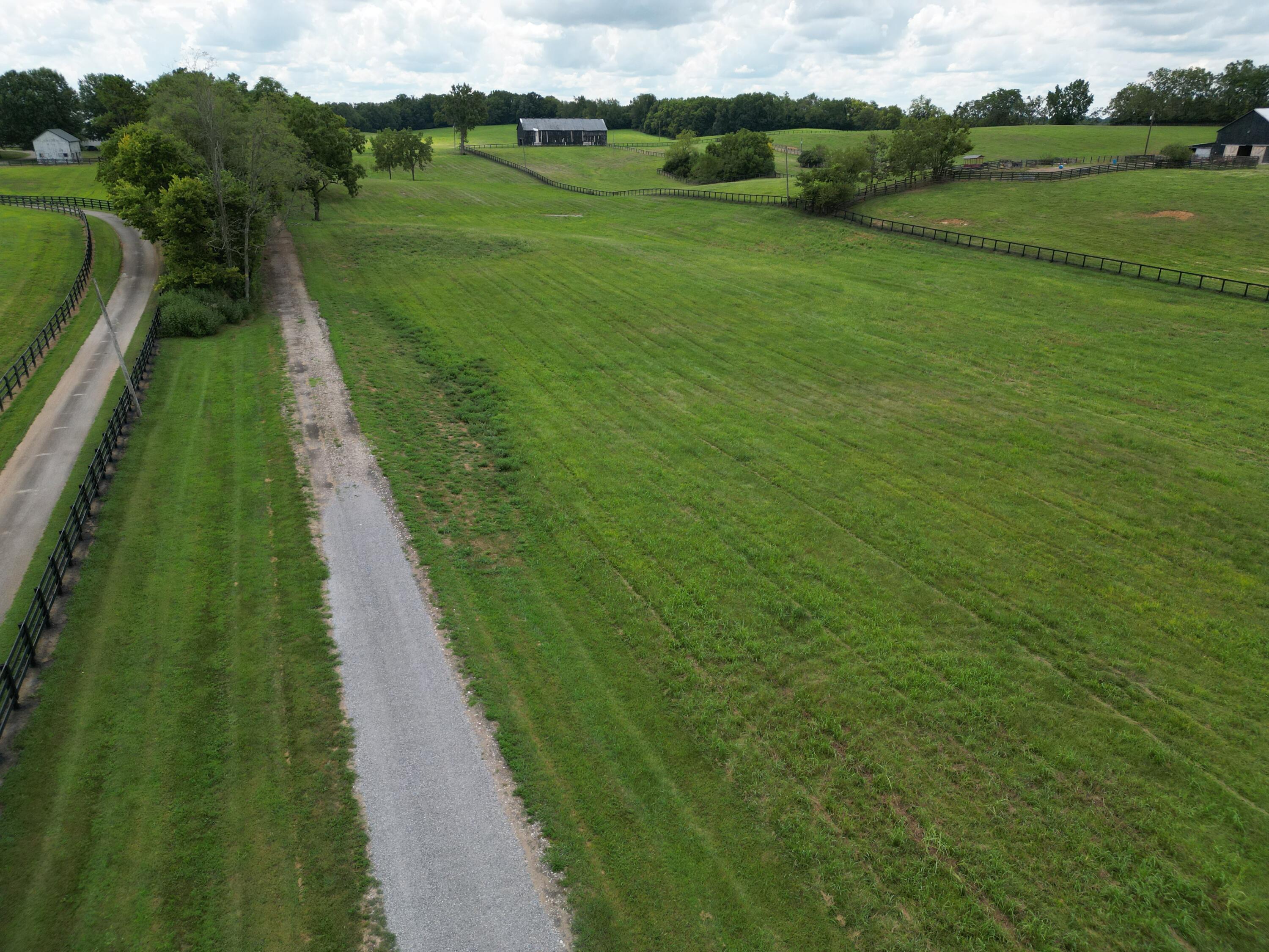1949 Huntertown Road Versailles, KY 40383 - Photo 5 of 32 DJI_0436