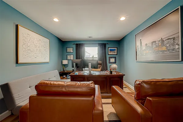 $4,400 | 909 A West 35th Street, Unit A, Houston, TX 77018