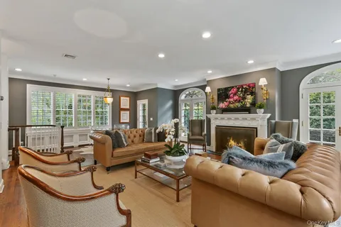 $5,995,000 | 8 Boxwood Lane, Rye, NY 10580
