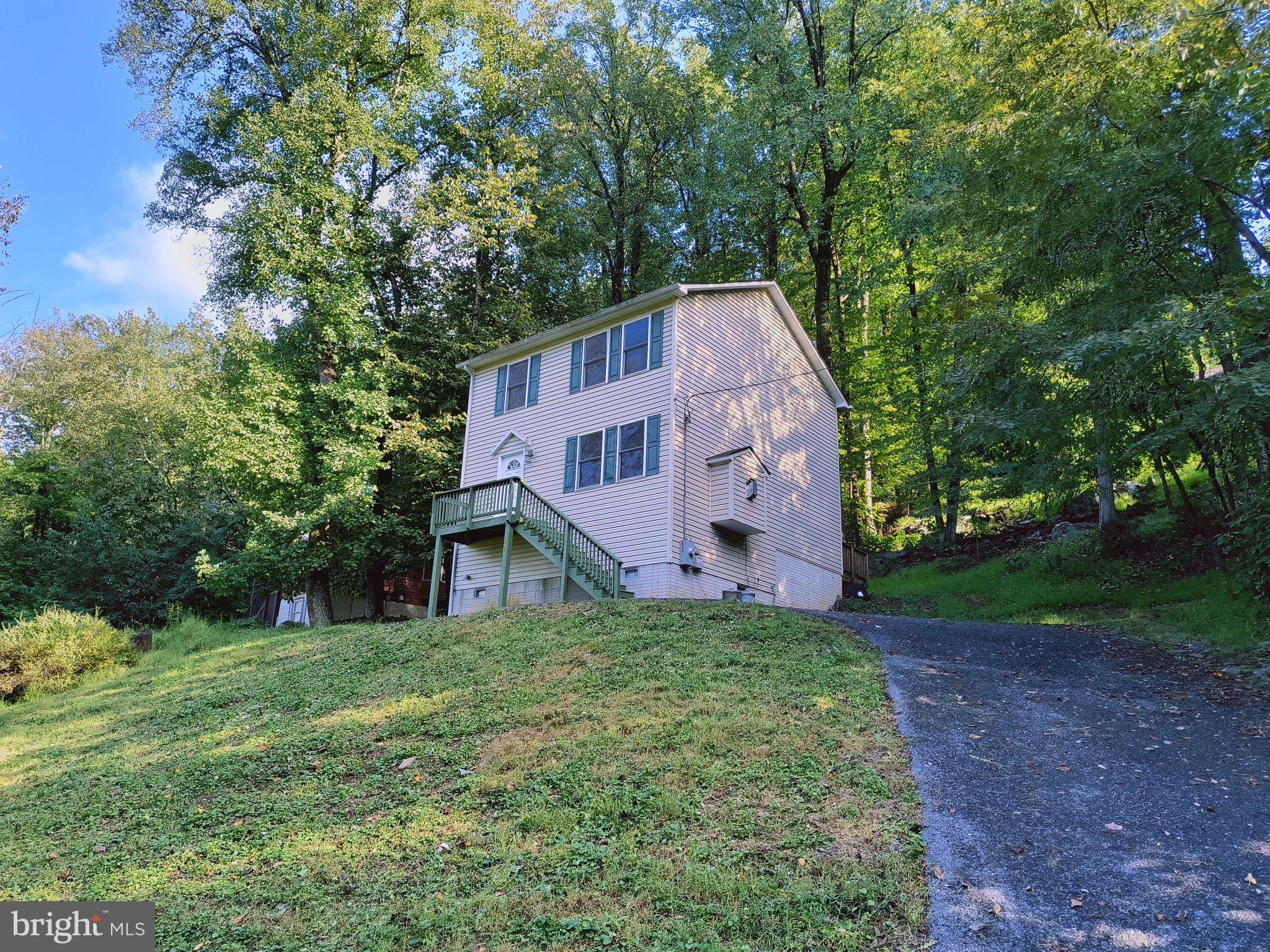 490 Split Rail Road Front Royal, VA 22630 - Photo 1 of 21 Gallery Image 1