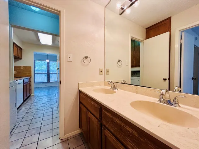 $1,495 | 3801 Manchaca Road, Unit 1, Austin, TX 78704