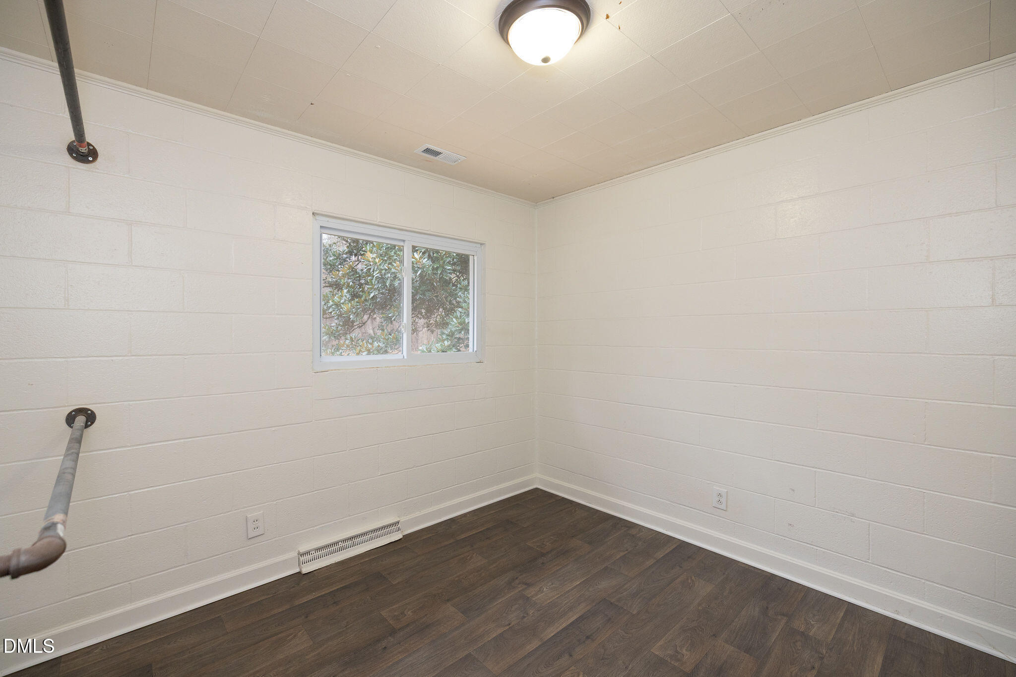 6415 Yarborough Road Mebane, NC 27302 - Photo 12 of 29 6415Yarborough-1144