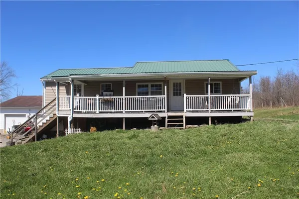 $210,000 | 2317 Clintonville Road, Harrisville, PA 16038