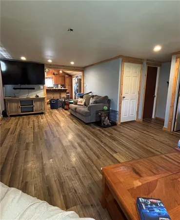 $210,000 | 2317 Clintonville Road, Harrisville, PA 16038