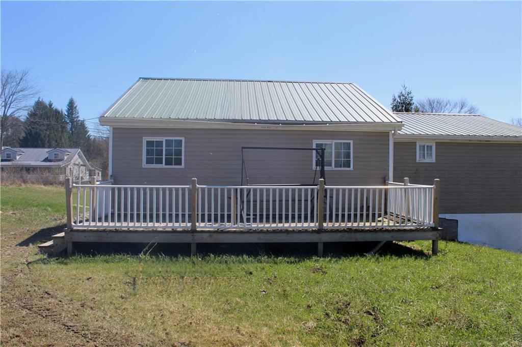 2317 Clintonville Road Harrisville, PA 16038 - Photo 5 of 37