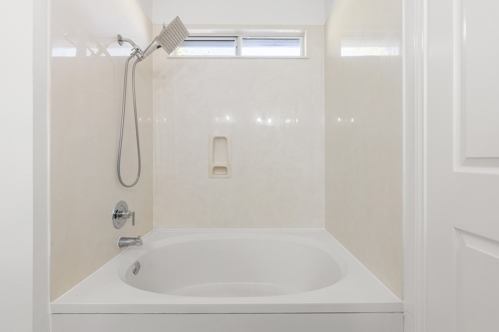 406 Golden Gate Drive Leander, TX 78641 - Photo 19 of 40 Full bath with tub / shower combination