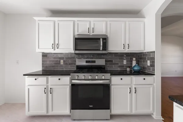 $374,500 | 406 Golden Gate Drive, Leander, TX 78641