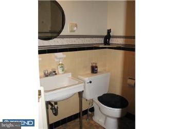 156 Copley Road Upper Darby, PA 19082 - Photo 6 of 11 Bathroom
