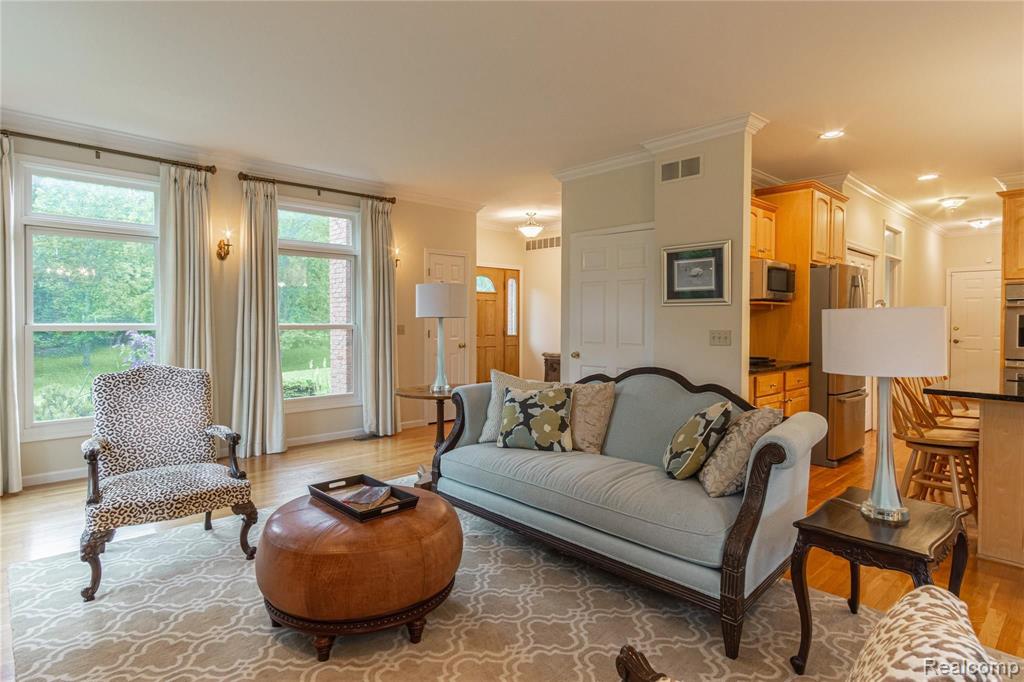 1481 Sackner Road Fenton, MI 48430 - Photo 6 of 41 Gallery Image 6