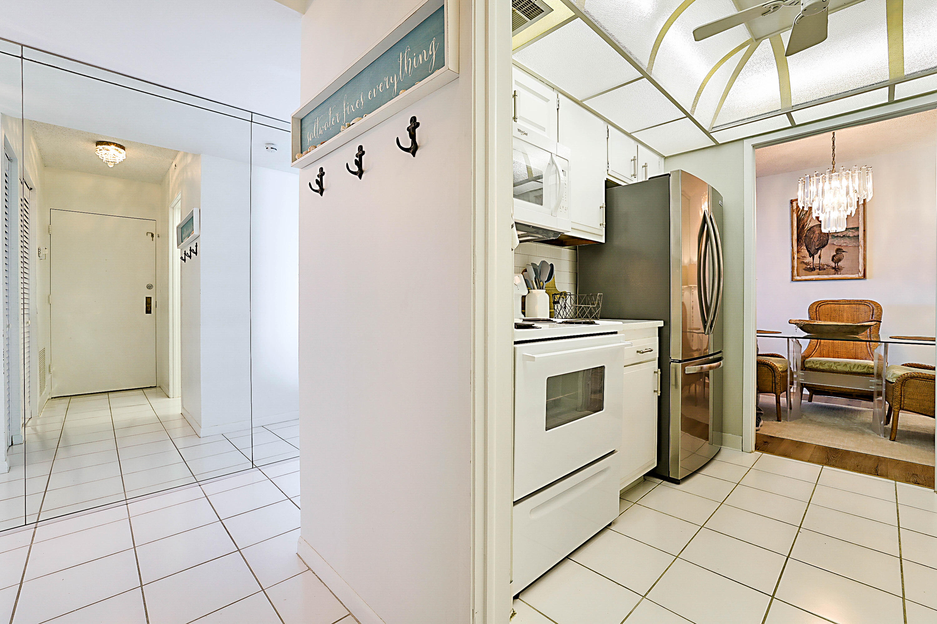 2121 North Ocean Boulevard, Unit 407W Boca Raton, FL 33431 - Photo 20 of 60 Foyer and Kitchen entrance