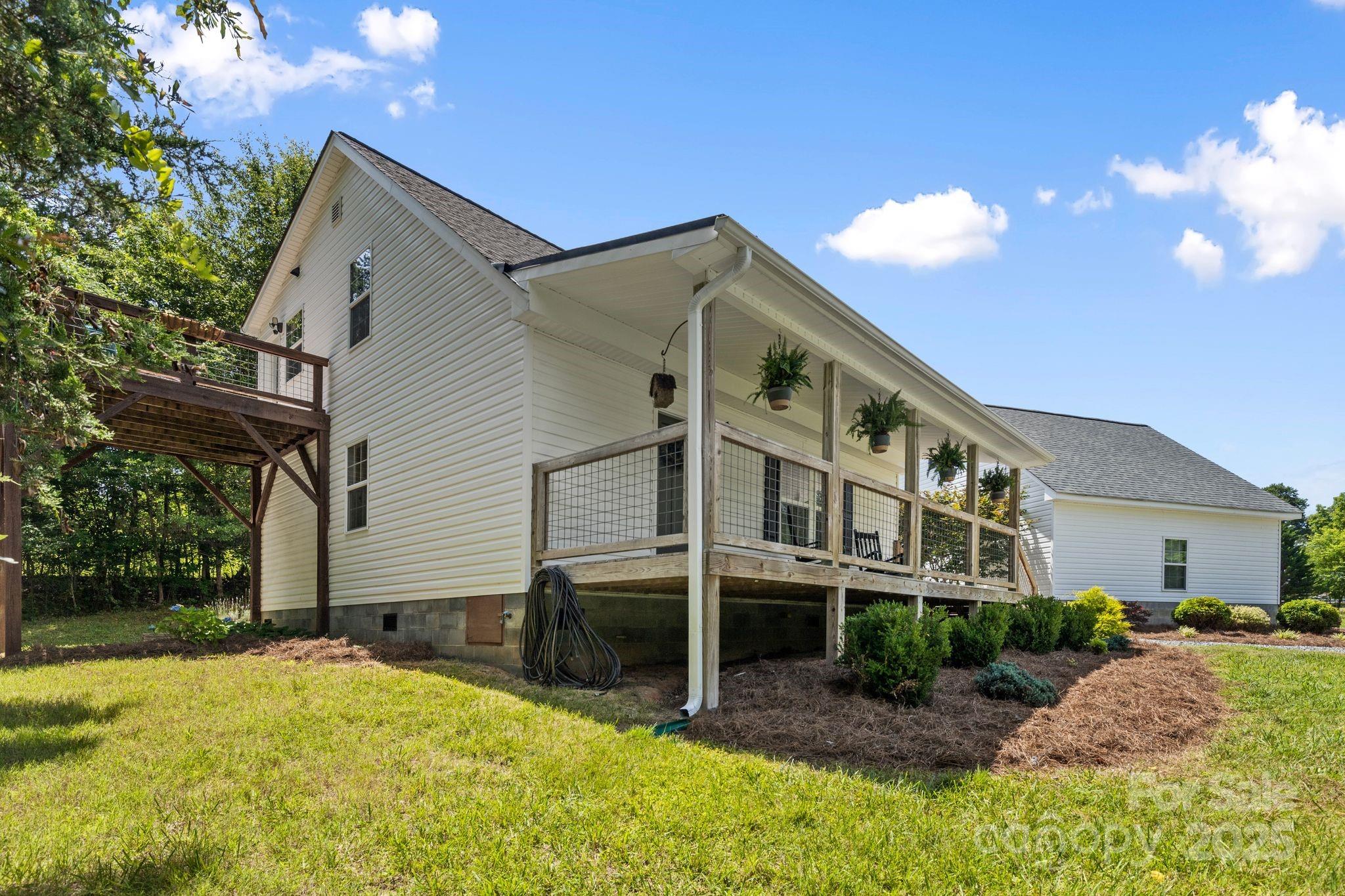 220 Plonk Road Dallas, NC 28034 - Photo 32 of 34 Gallery Image 32