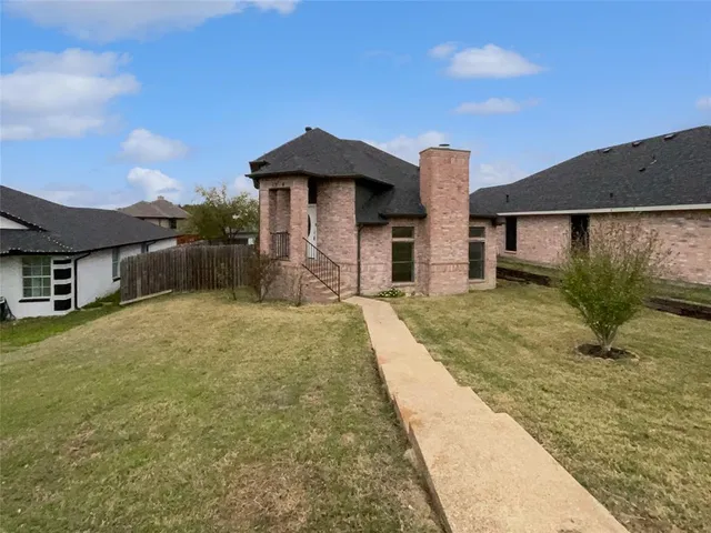 $252,000 | 1726 Hillcrest Court, Balch Springs, TX 75180