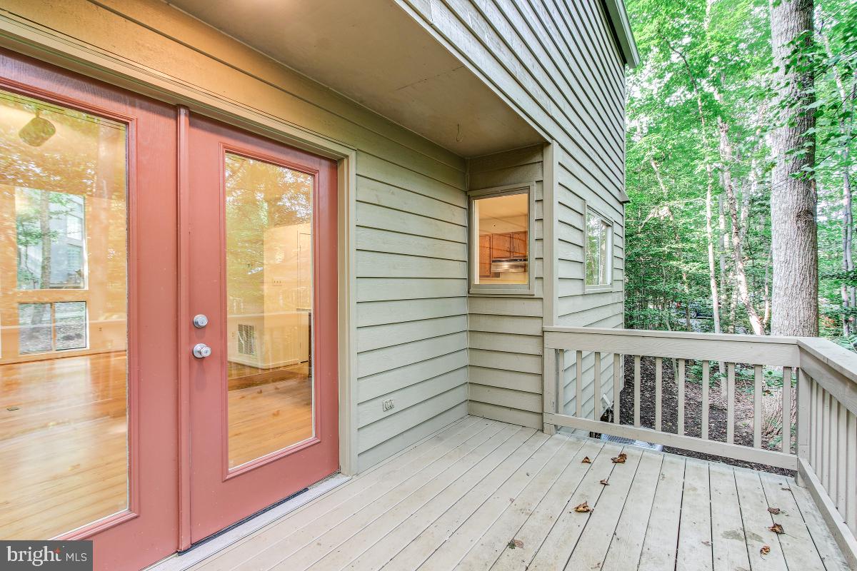 2269 Compass Point Lane Reston, VA 20191 - Photo 15 of 35