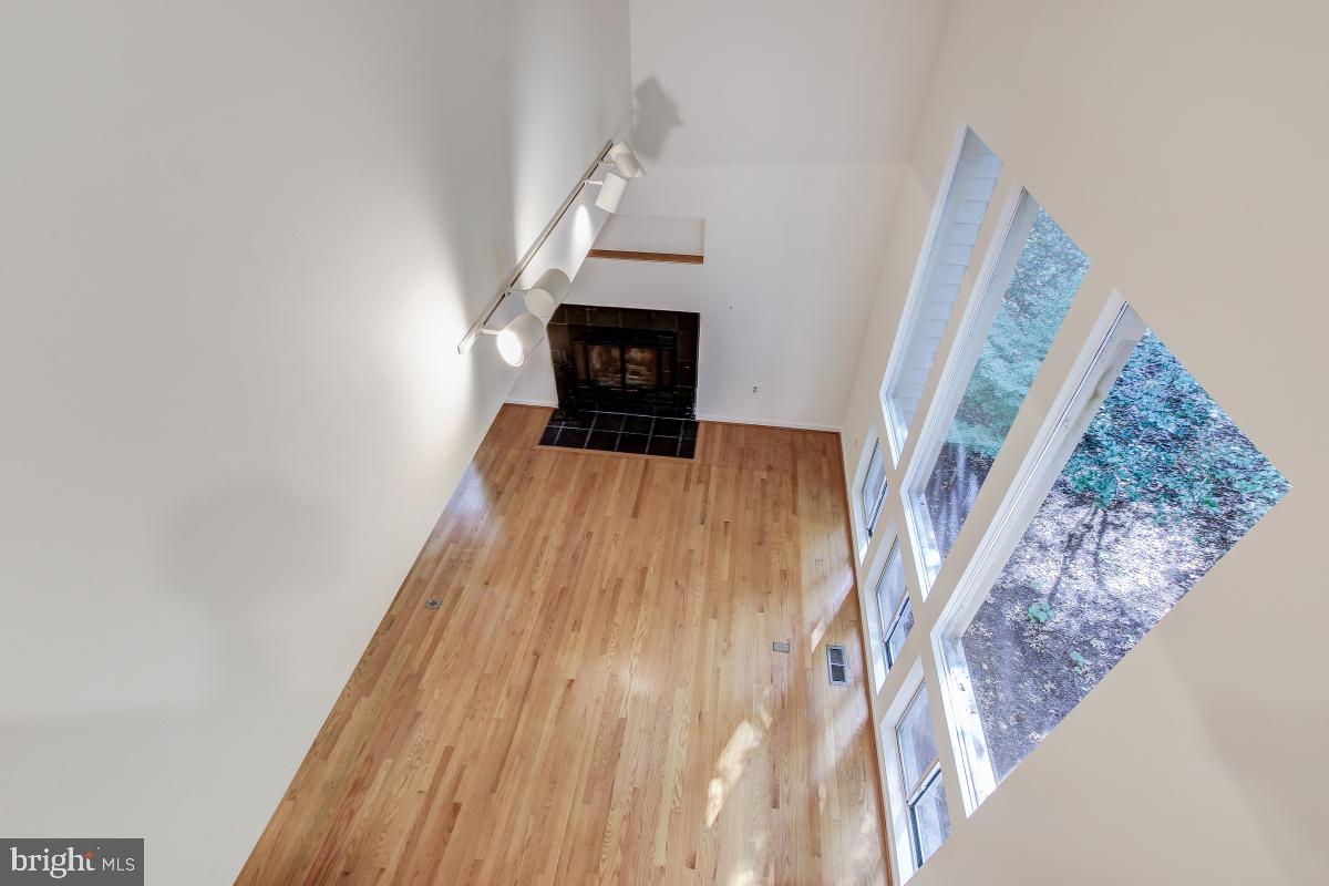 2269 Compass Point Lane Reston, VA 20191 - Photo 18 of 35