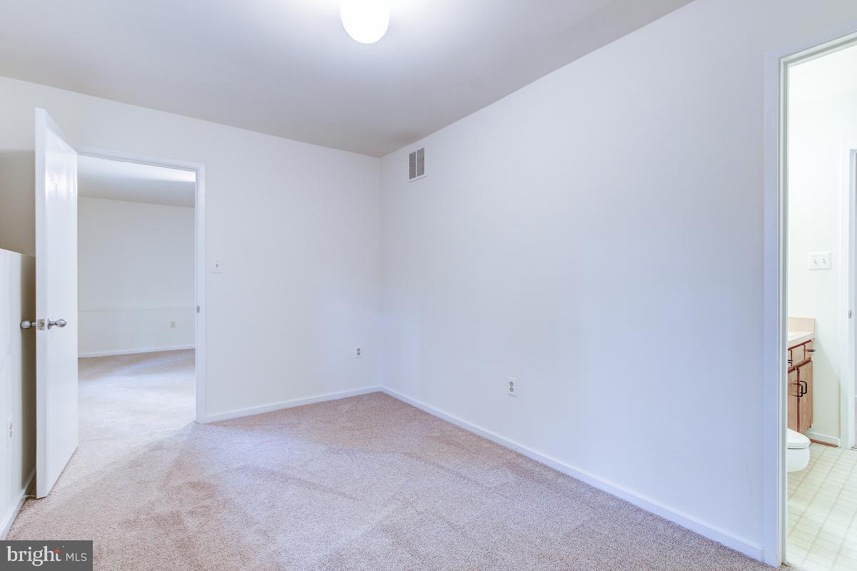 2269 Compass Point Lane Reston, VA 20191 - Photo 29 of 35