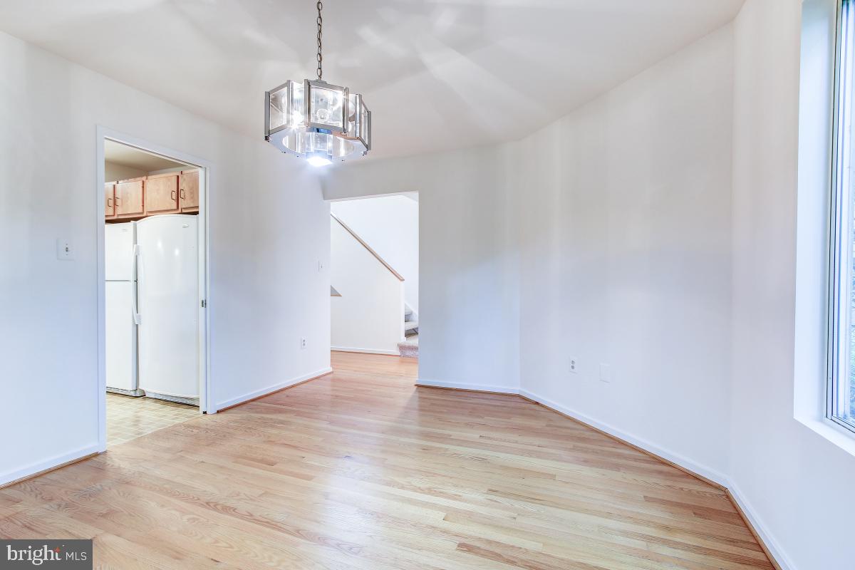 2269 Compass Point Lane Reston, VA 20191 - Photo 9 of 35