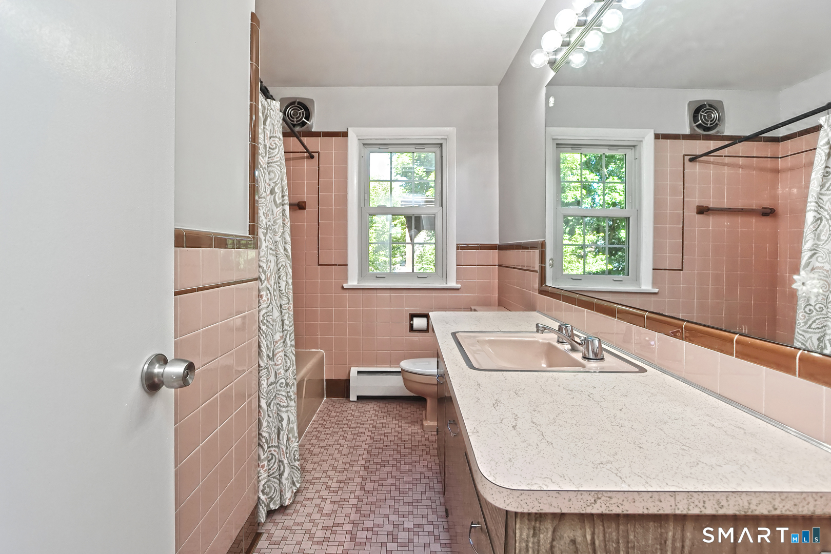 11 Winter Street Ansonia, CT 06401 - Photo 18 of 40