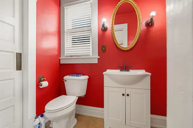 $89,900 | 503 South Evans Street, Bloomington, IL 61701